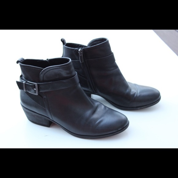 Vince Camuto ankle boots - Picture 10 of 12